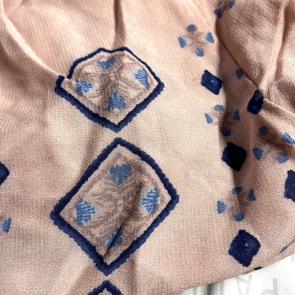 TIMING Blush Long Sleeve Tie Front Aztec Print Top. Size S & L P325/A - Picture 3 of 6